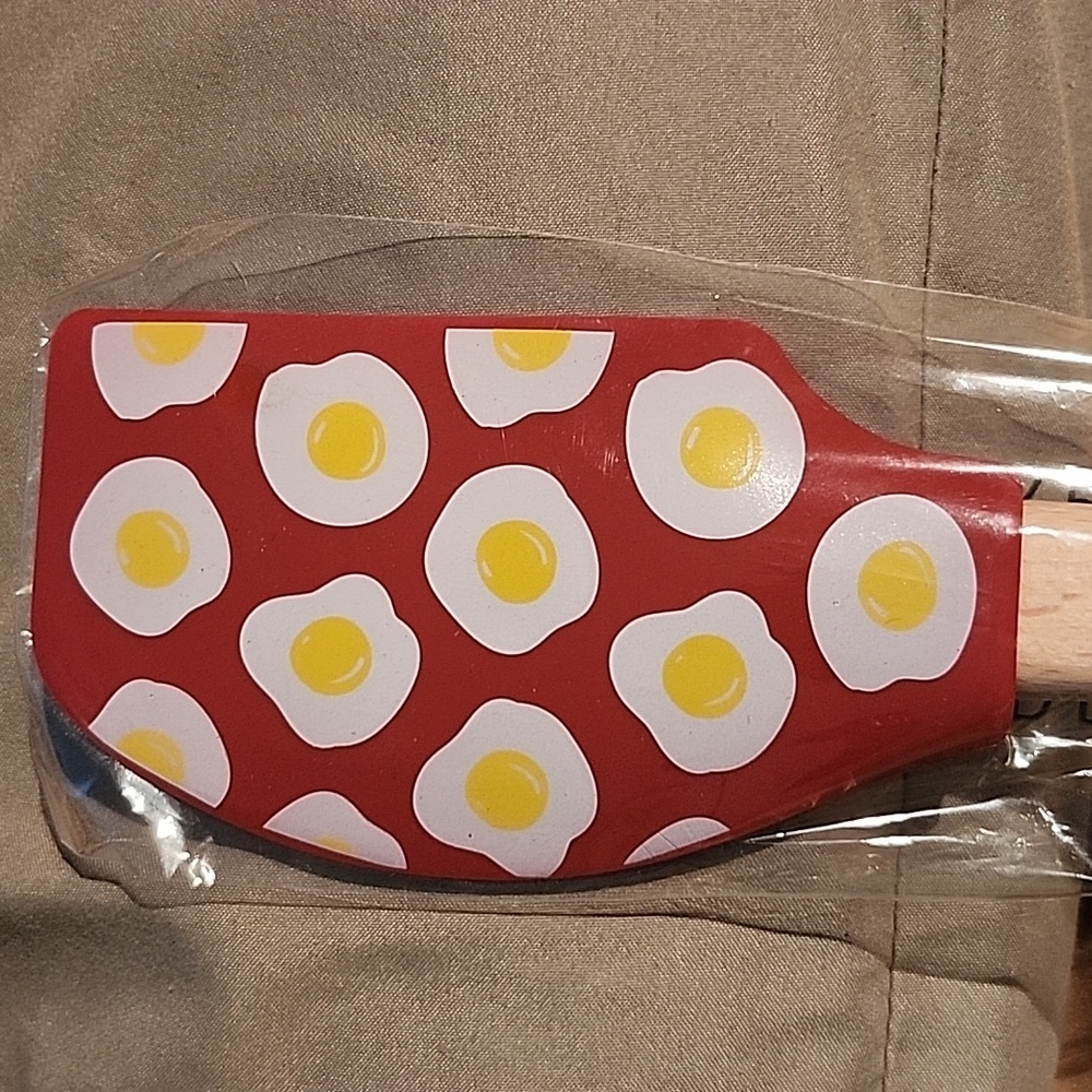 BOB EVANS  3 Spatula and Cookie Cutter Set - Picture 3 of 7